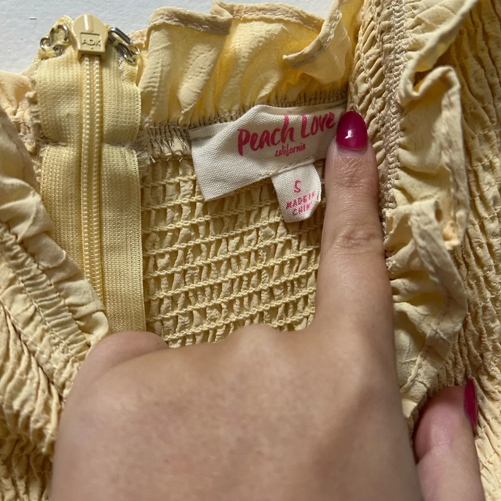 Yellow Ruffled romper - Picture 3 of 3